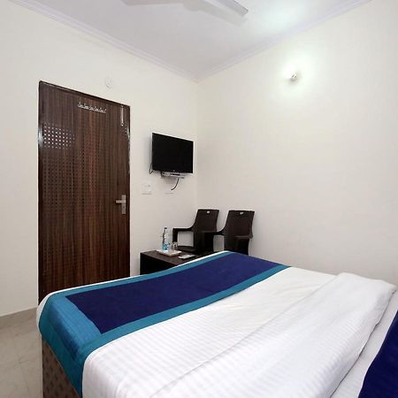 Oyo 10075 Hotel Kaydee Amritszár Kültér fotó