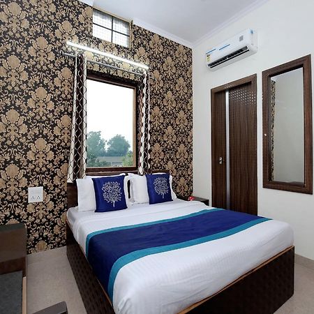 Oyo 10075 Hotel Kaydee Amritszár Kültér fotó