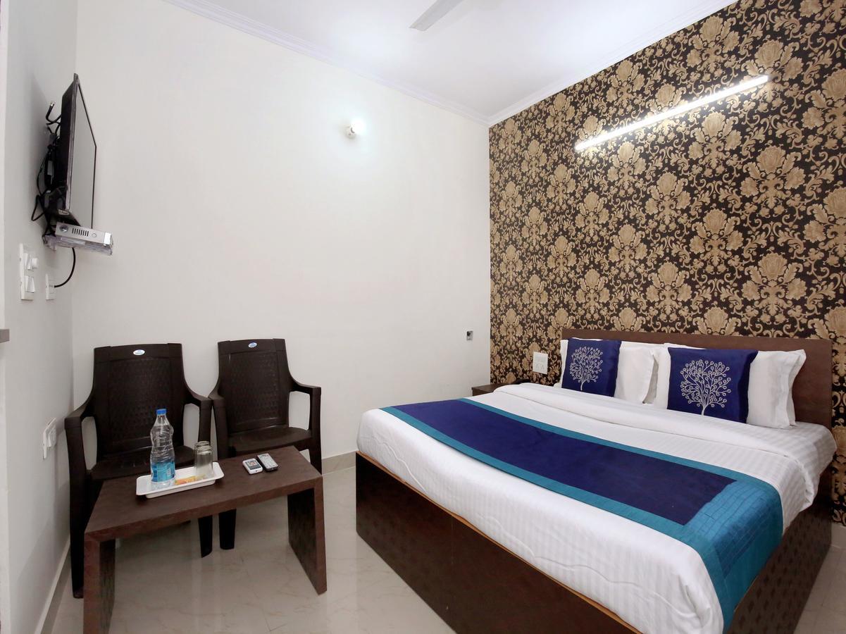 Oyo 10075 Hotel Kaydee Amritszár Kültér fotó